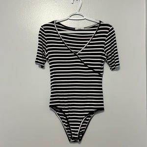 Acemi, Ribbed, Striped, V-neck, Short Sleeved Bodysuit, Size Women’s Medium